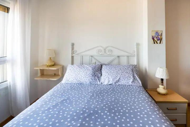 Apartamento Ezcurdia 22 Playa De San Lorenzo Primera Linea Gijon Luaran gambar