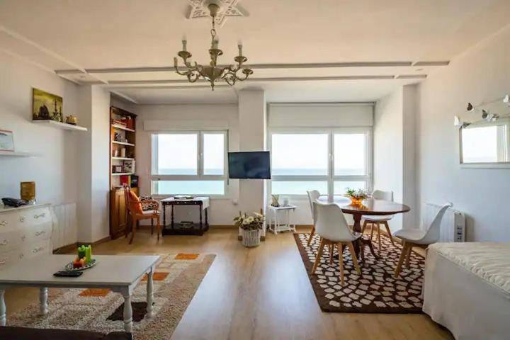 Apartamento Ezcurdia 22 Playa De San Lorenzo Primera Linea Gijon Luaran gambar